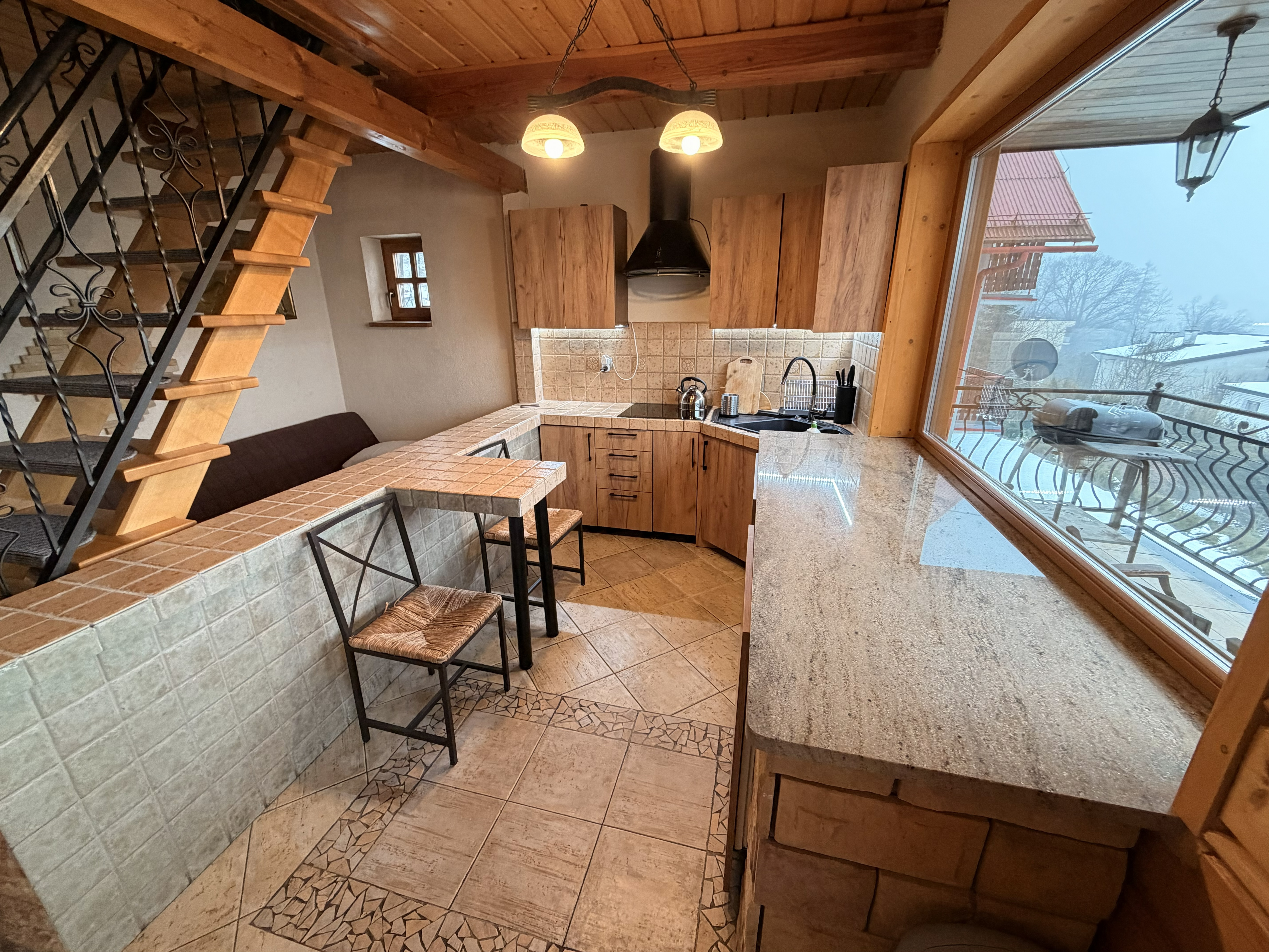 Kuchnia (2) — górna część