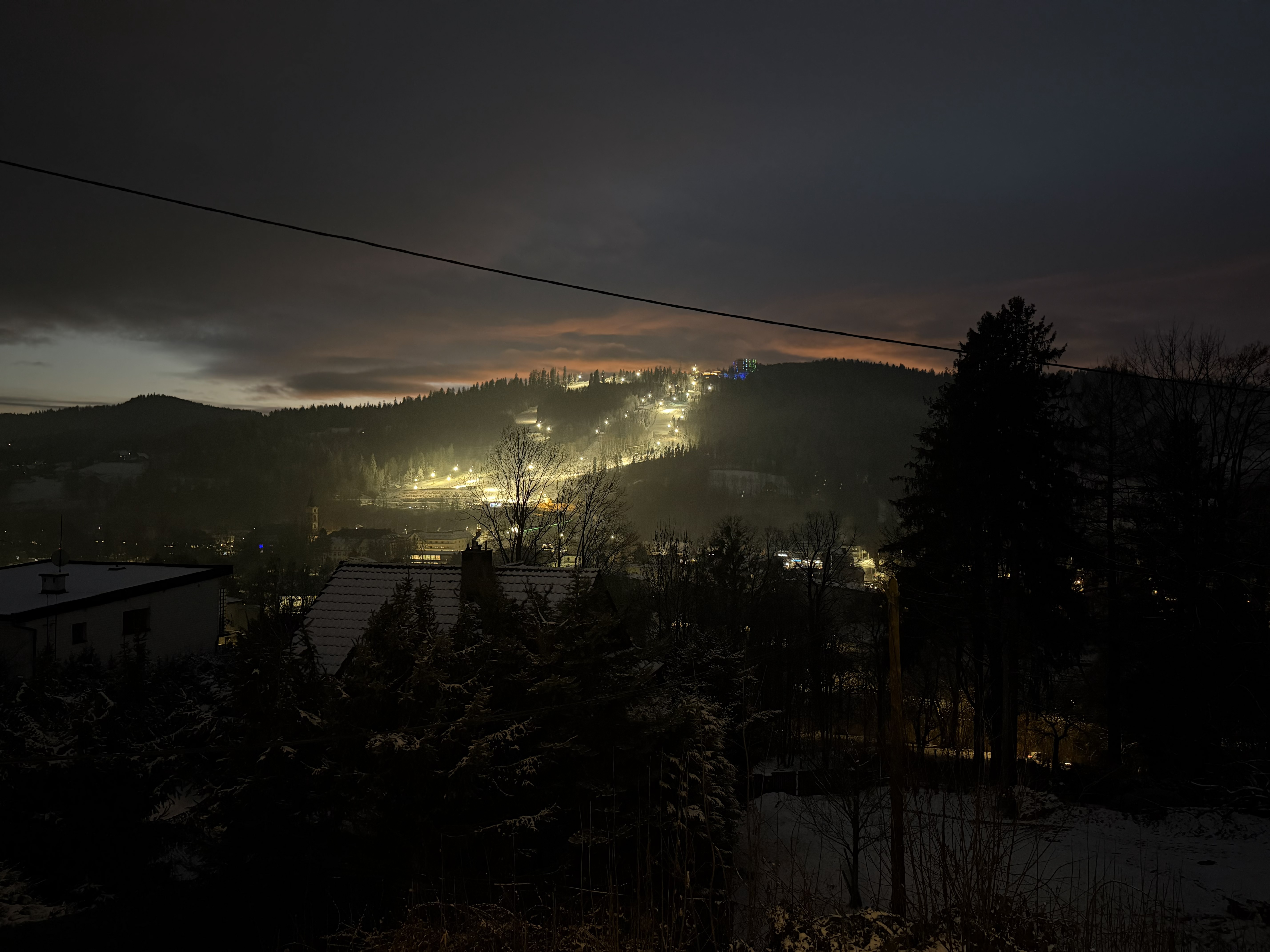 Widok z salonu — górna część